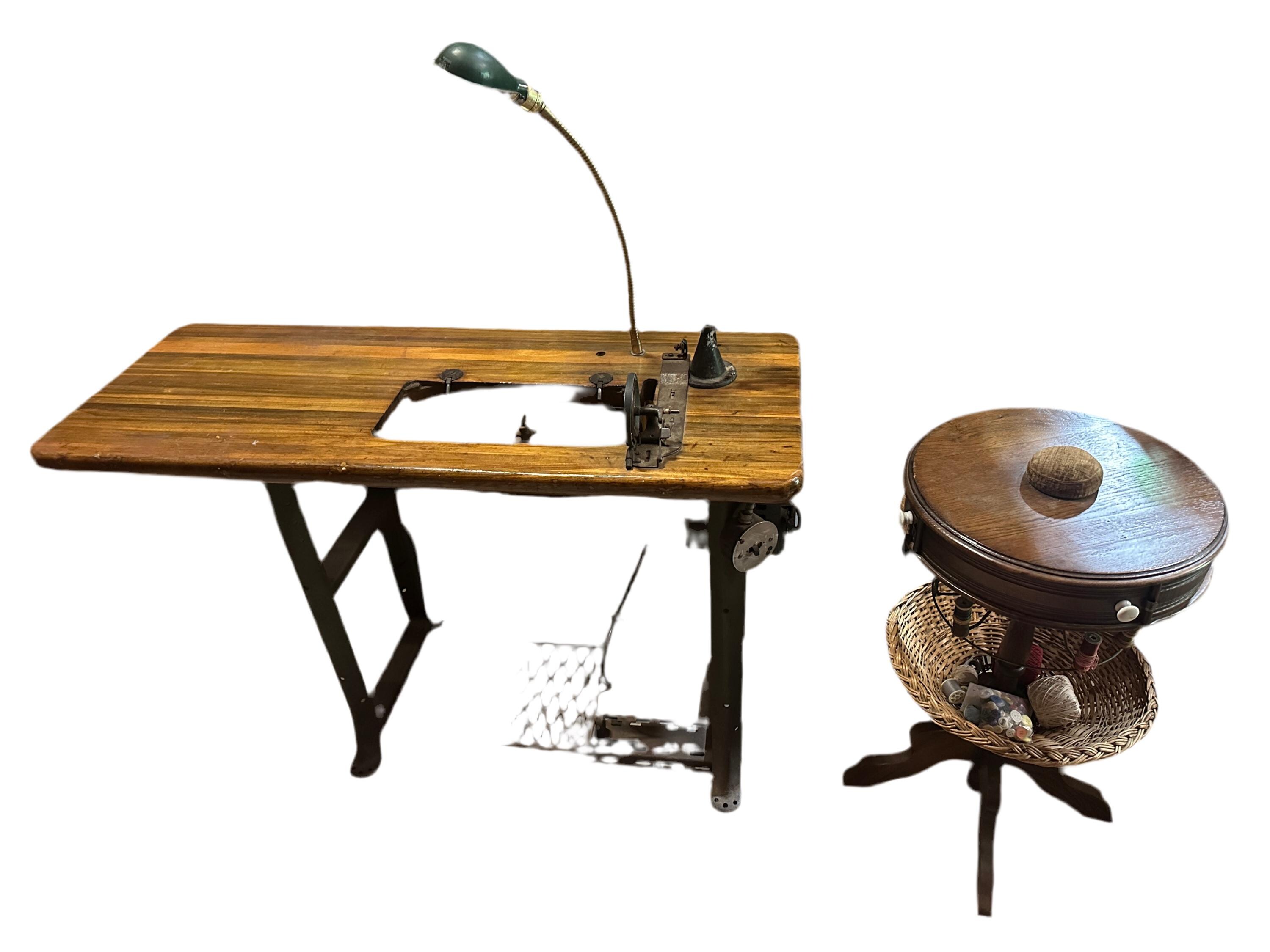 アンティーク　裁縫台 ヴィンテージの裁縫台2台 - Etsy 日本