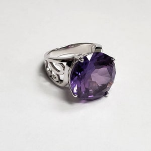 14k Color Changing  Alexanderite Lab- Created Ring