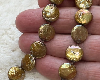 Gold Iridescent Coin Pearl Bracelet