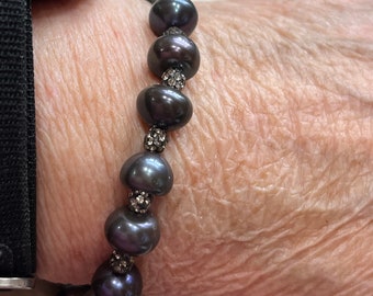 Black Pearl Bracelet