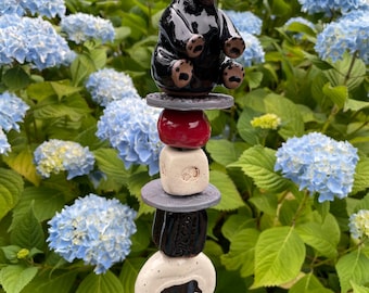 Black Bear Garden Totem