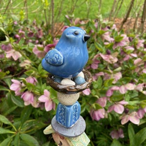 Blue Bird on a Nest Garden Totem, Gifts for Gardeners, Gift for Mother&#39;s Day, Gift for Mom, Garden Pottery