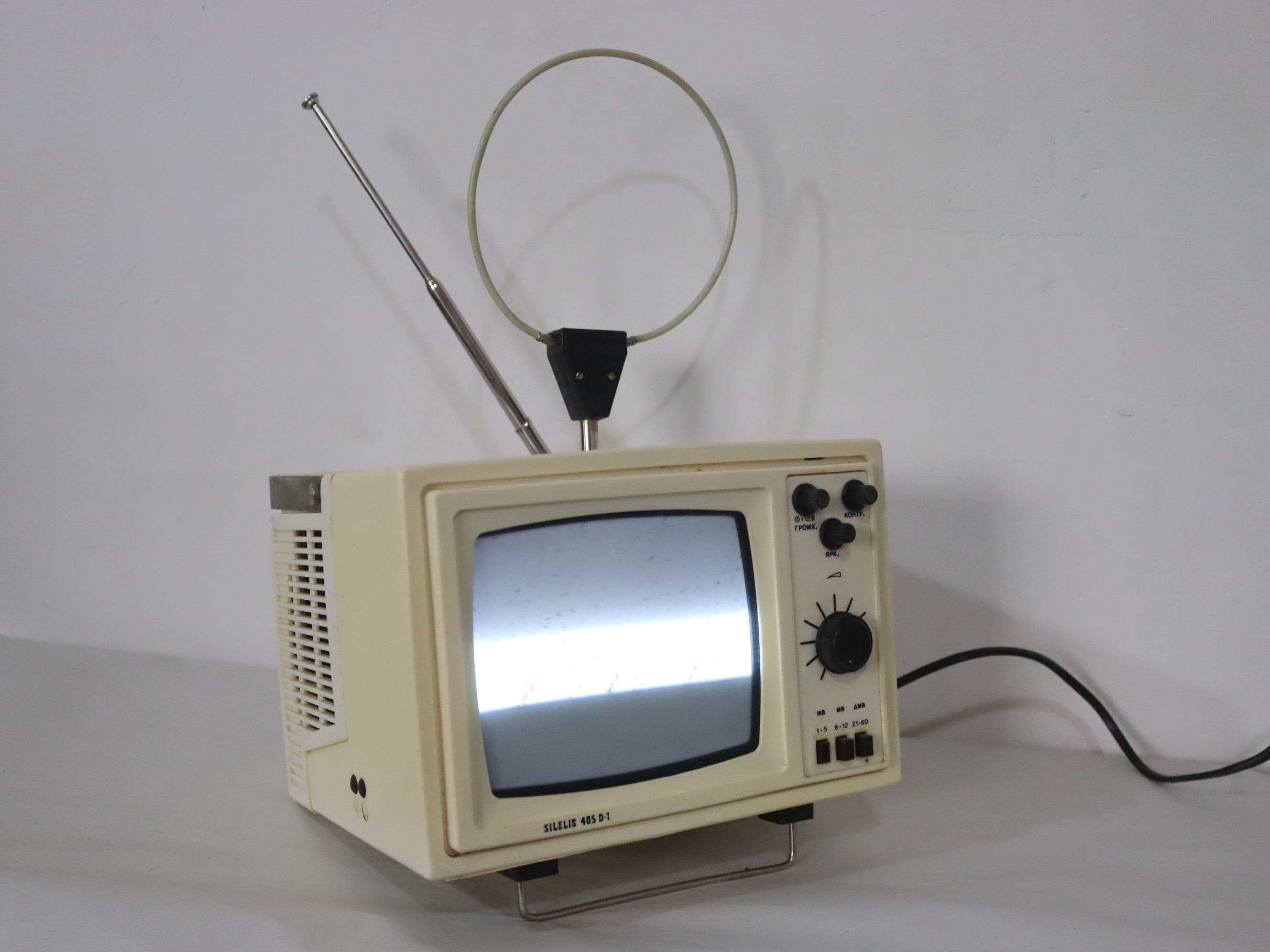 1960s vintage portable television - Etsy 日本