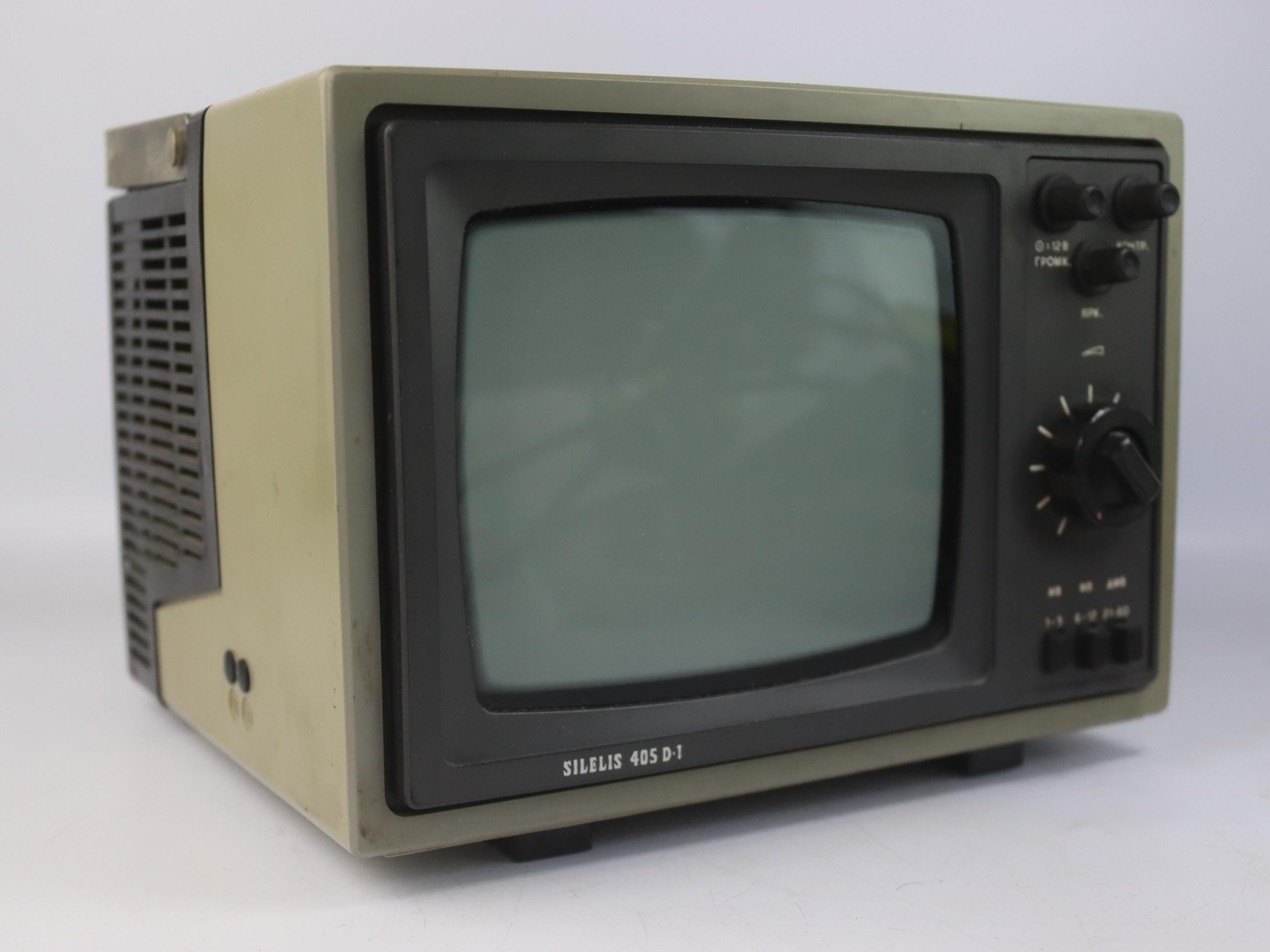 Vintage Soviet Portable TV Silelis 405D-1 – Retro Television, USSR