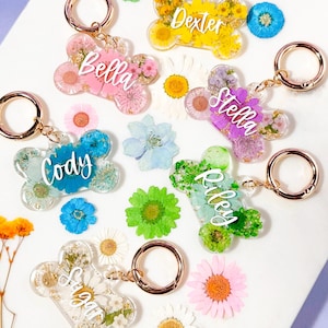 Personalisierte Blumen Hundeknochen ID Tag: Echte gepresste Blumen Bild 1