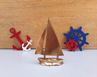 Vintage brass sailboat - nautical decor - lakeside cabin - beach decor - beach house - brass - sailing - coastal decor - paper weight - PWF