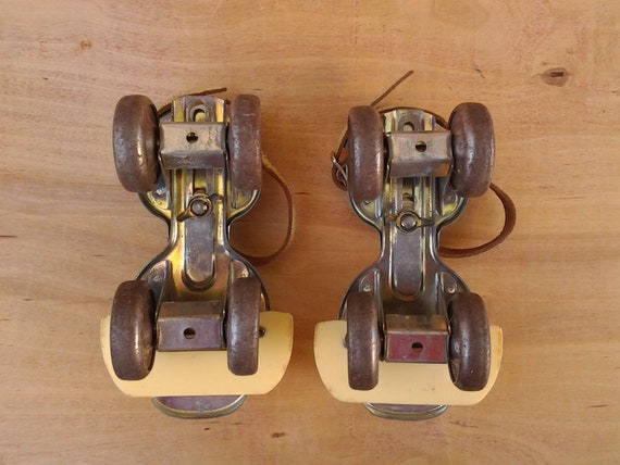 Vintage roller skates - child skates - Union hard… - image 9