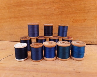 Vintage spools of thread - primitive decor - wood spools - sewing notions - blue collection - lot - thread spools - 12 per set