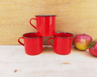 Vintage enamelware cups - red mugs - graniteware - enamel mugs - 8 oz - set of three mugs - outdoor dining - child cups - red interior