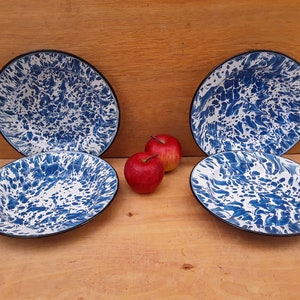 Vintage enamelware bowls - blue and white - graniteware - set of 4 - camping bowls - splatterware - outdoor dining - country kitchen