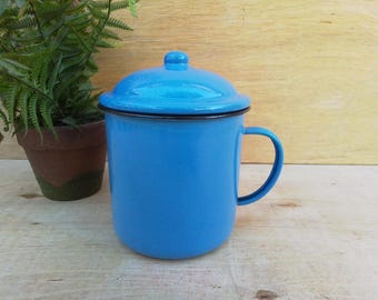 Vintage large enamelware mug - enamelware cup with lid - camping mug - soup mug - 40 oz mug - graniteware - canister - blue mug - tin