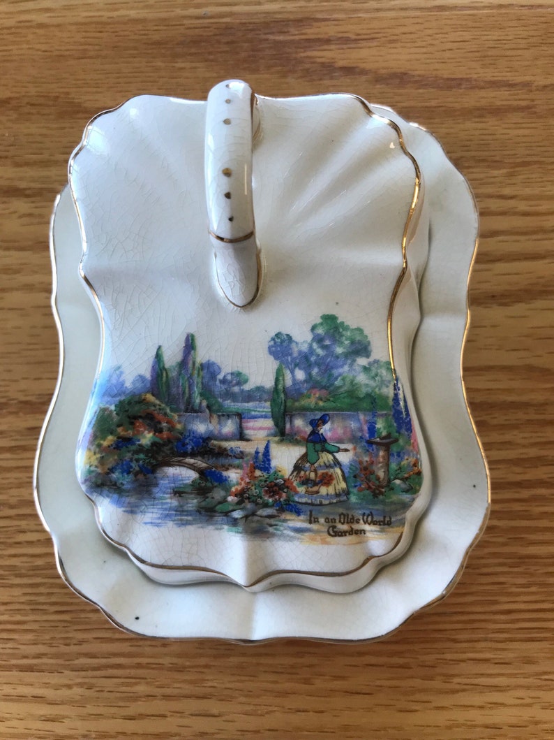 Lancaster and Sandland English ware cheesebutter dish In an Olde World Garden pattern