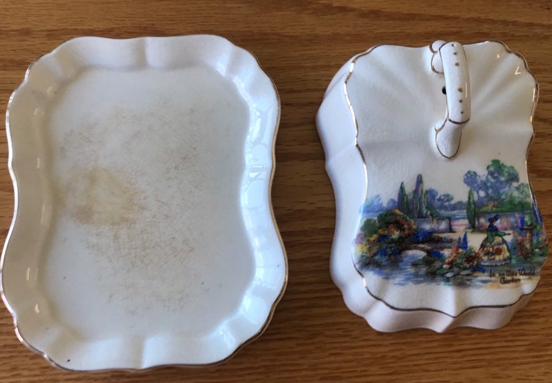 Lancaster and Sandland English ware cheesebutter dish In an Olde World Garden pattern