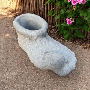 Large Foot Planter Pot Concrete Bigfoot Flower Pot Outdoor Sculpture Stone Foot Pot Bigfoot Home Decor Garden Pot Outdoor Art Bigfoot Lovers