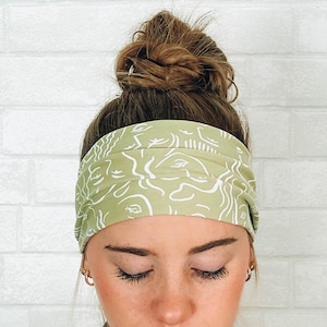 Soft No Slip Comfort Headband Sage Pale Green Abstract Face Print