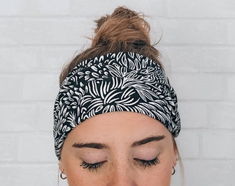 Soft Comfort Headband Wear Multiple Ways No Slip Black and White Pattern