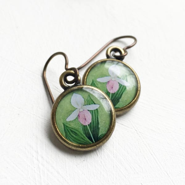 Pink Lady Slipper Earrings, Spring Flower, Botanical Jewelry, Fairy Flower Earrings, Orchid Earrings, Lady Slipper Art, Green Jewelry