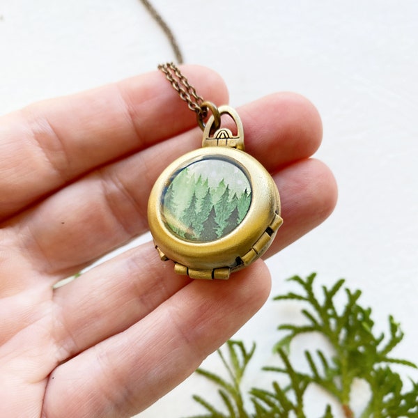 Forest Locket, Pine Tree, Evergreen Necklace, Green Locket, Green Necklace, Tree Locket, Evergreen Forest