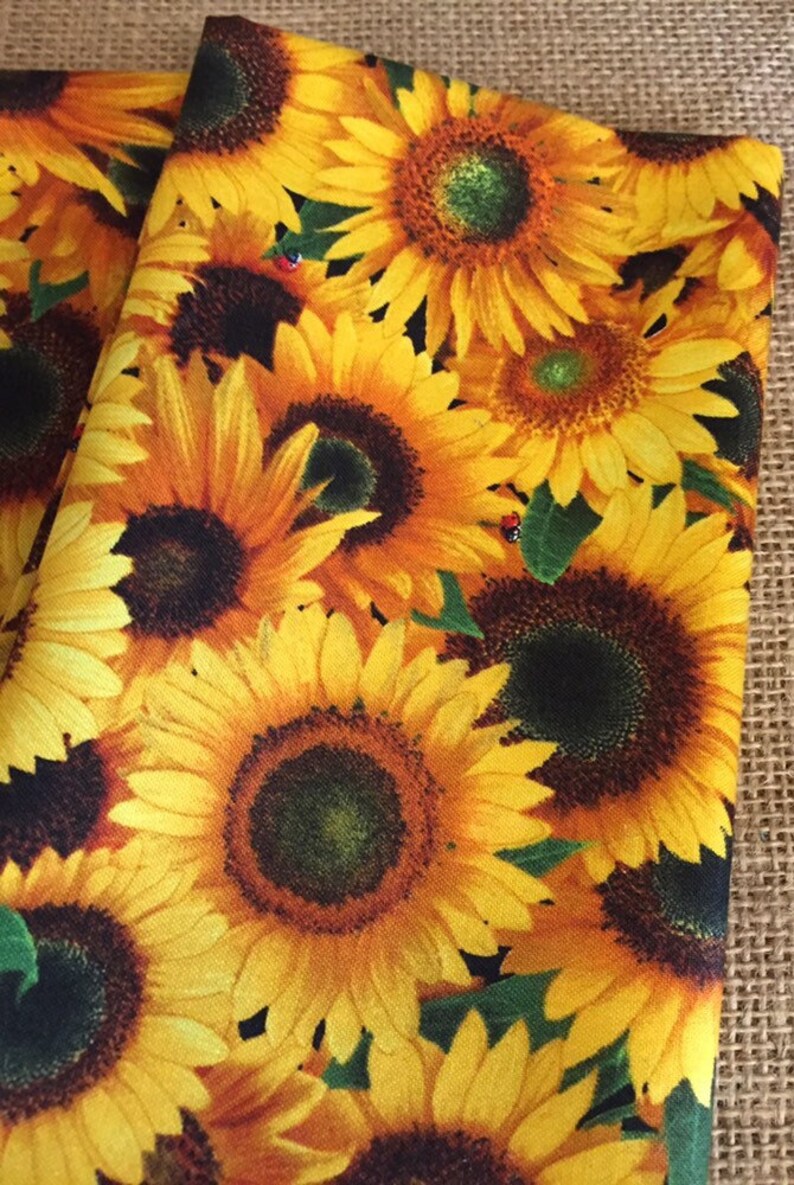 Sunflower Cloth Dinner Napkins, Cottagecore Farmhouse Home Decor, Reusable Washable, Sunflowers Floral Spring Summer Table Cloths image 5