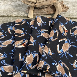 Blue Crabs Cloth Dinner Napkins: Coastal Nautical Decor, Set of 4