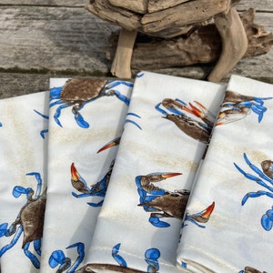 ONE Blue Crab Cloth Dinner Napkin, Nautical Beach Ocean Decor, Handmade Table Linens, Crabs, Beach House