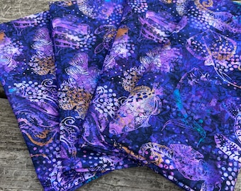 Nautical Dinner Napkins, Coastal Inspired Purple Fish Design Cotton Napkins, Beach House Decor Napkins, Beach Party Napkins, Ocean Decor