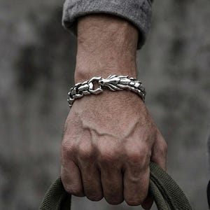 Pulsera de eslabones con cabeza de dragón de plata de ley, joyería mítica gótica.