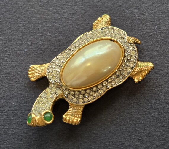 Kenneth J Lane rhinestone turtle brooch - image 6