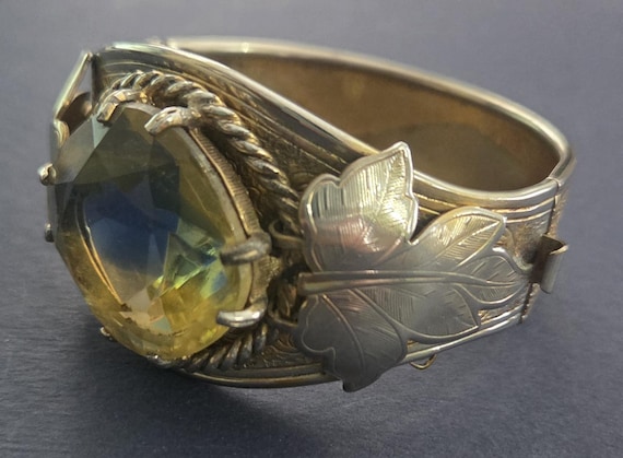 Sarah Coventry "Versailles" Hinged Statement Brac… - image 2