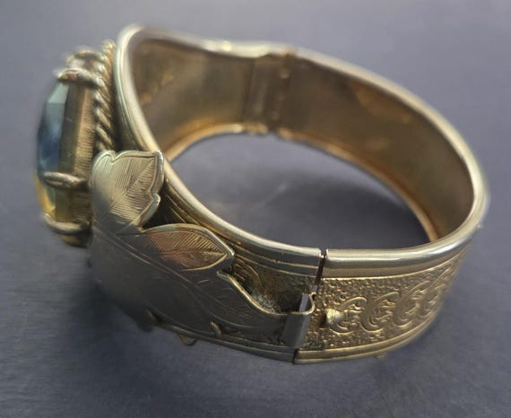 Sarah Coventry "Versailles" Hinged Statement Brac… - image 3