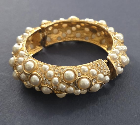 Kenneth J Lane gold tone hinged cuff bracelet - image 6