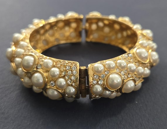 Kenneth J Lane gold tone hinged cuff bracelet - image 8