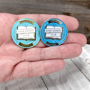 Lifetime book lovers club member enamel pin -  BOOK LOVERS enamel pin - book worm book club