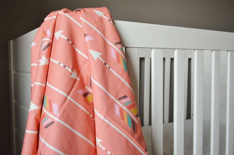 Custom Crib Blanket Choose Your Fabric Crib Blanket In Any Fabric Minky Blanket Faux Fur Blanket Baby Blanket Crib Quilt-Bedding Bild 5