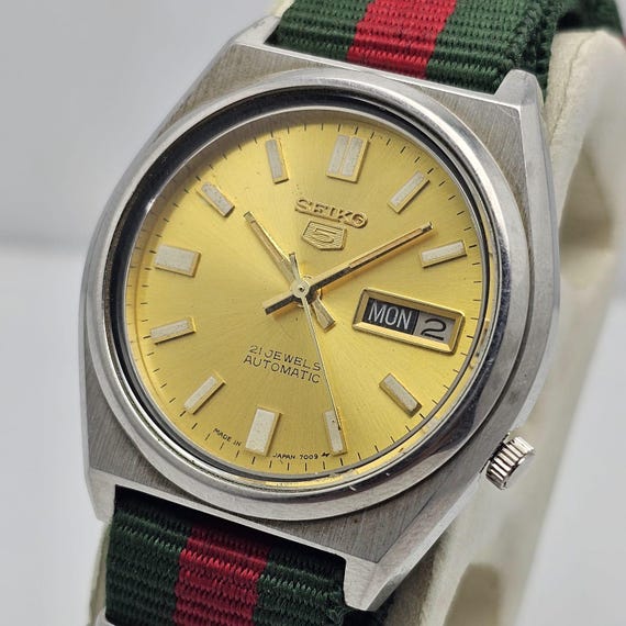 Seiko 5 Automatic 7009-876A Day/date Golden Dial Vintage Men's