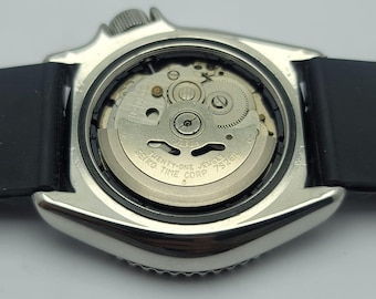 Seiko 7S26-0028 Diver Pepsi Bezel Malaysia Movt Day/date Automatic