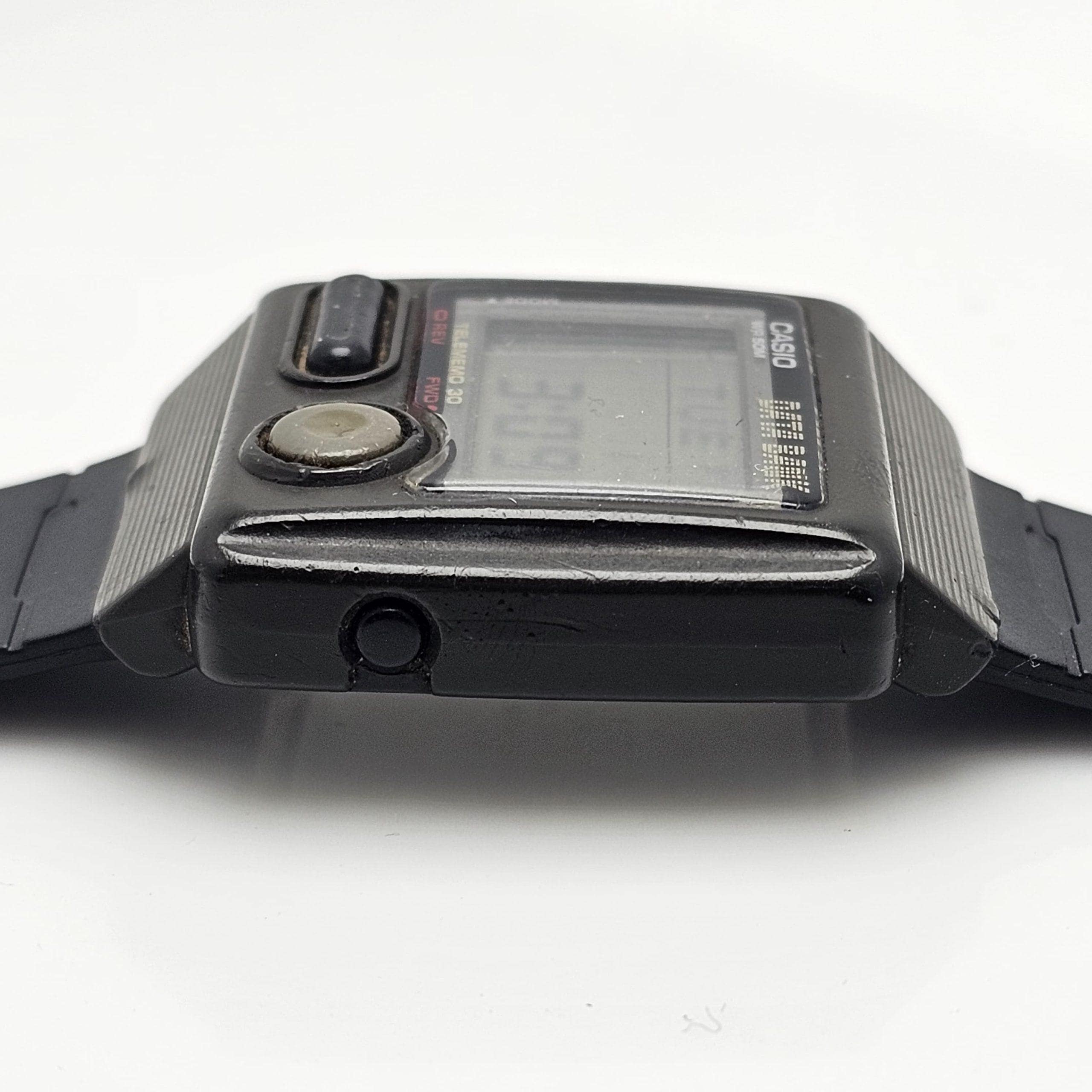 Casio Data Bank DB-33W Telememo 30 Alarm Chronograph 871  display picture 2