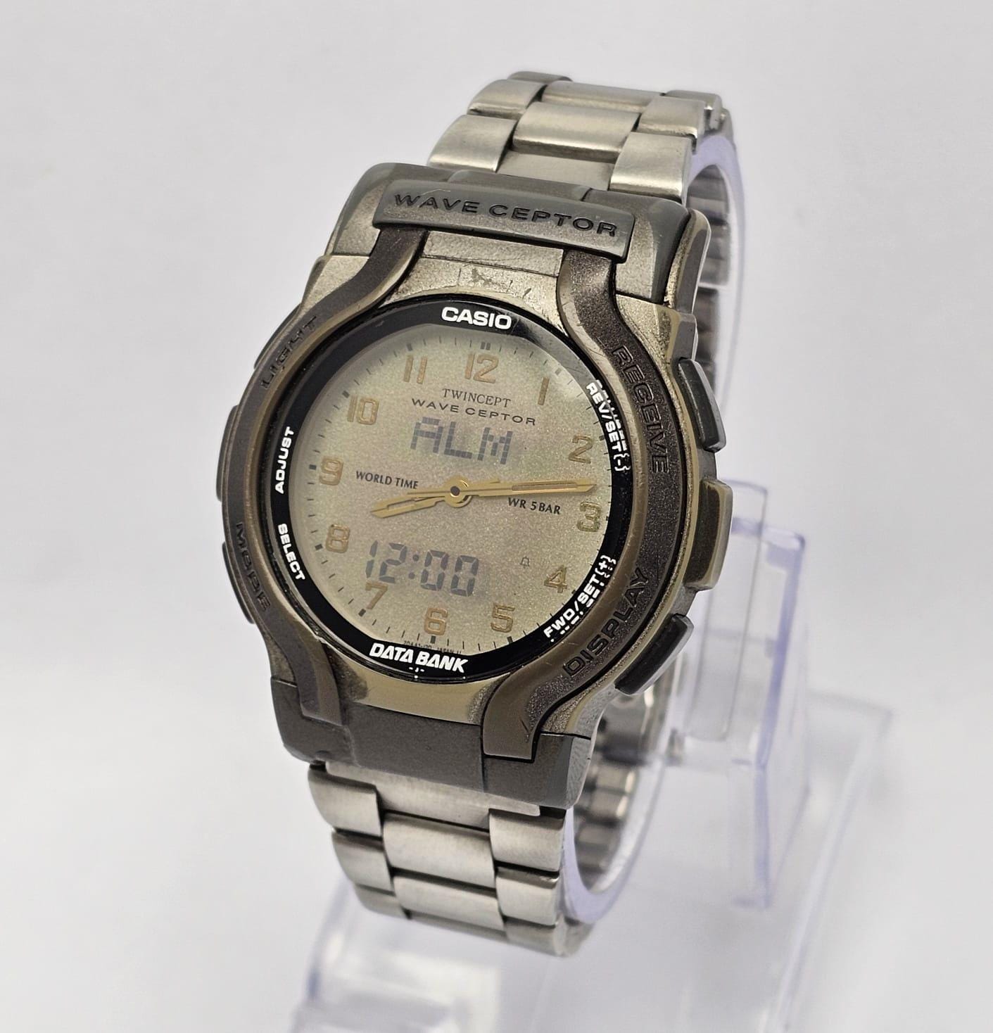 Casio Data Bank Quartz WVA-200 Twincept Ana/digi Vintage Men's