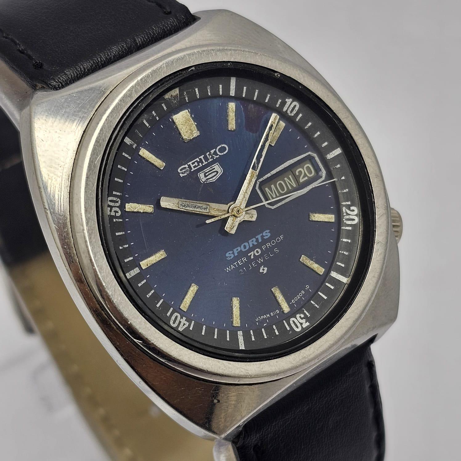 SEIKO 5 SPORTS 6119-6020 AUTOMATICメンズ Seiko 5 Sports 6119-6020 Vintage Day Date Stainless Steel