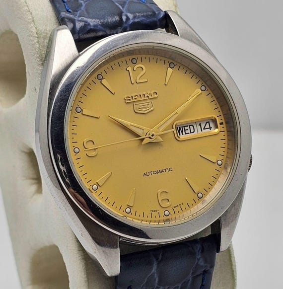 Seiko 5 Automatic 7S26-00X0 Day/date Cal.7s26c Vintage Men's Watch