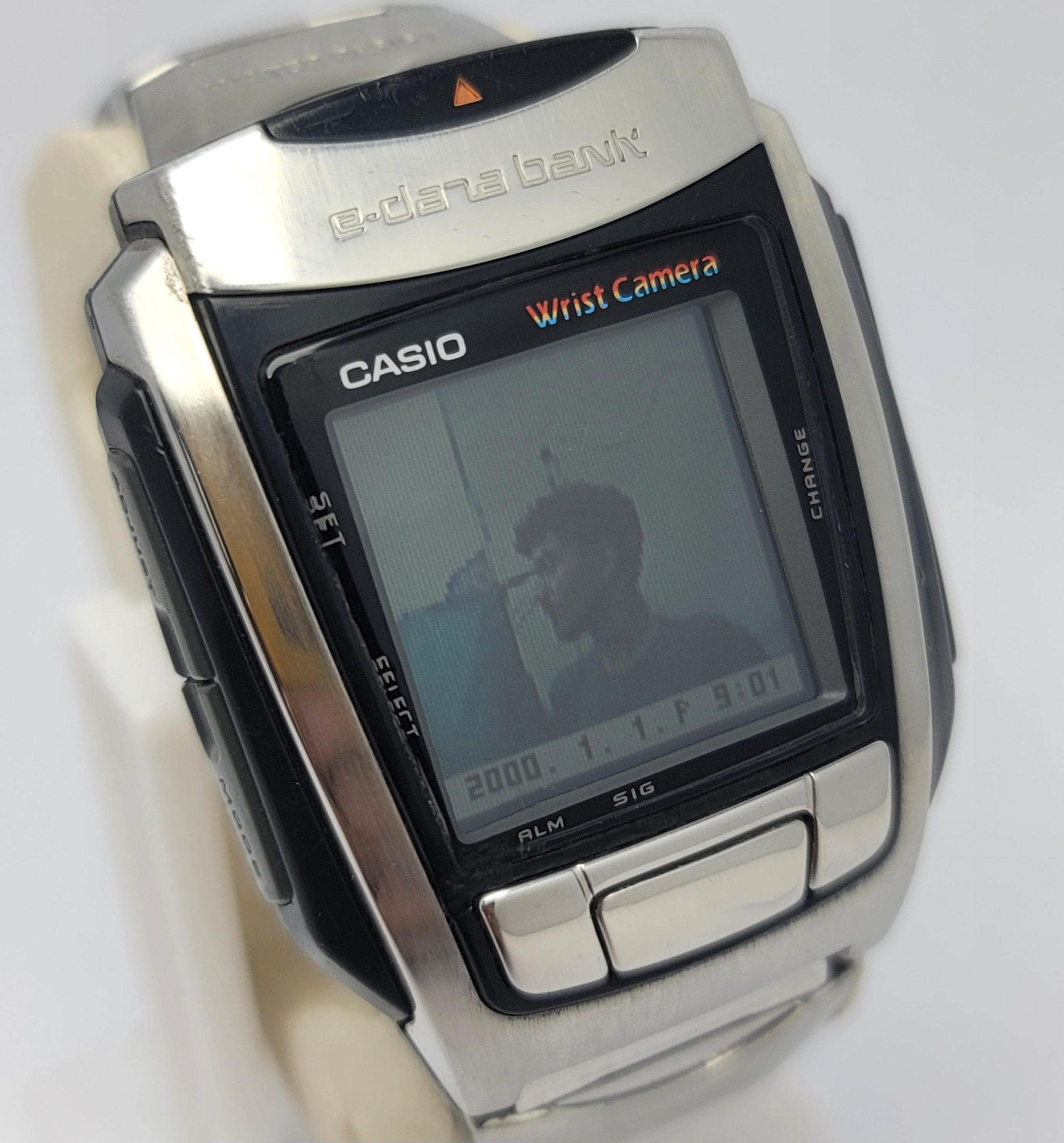 Casio Wrist Camera WQV-10 E-data Bank 2412 Digital Vintage Men's