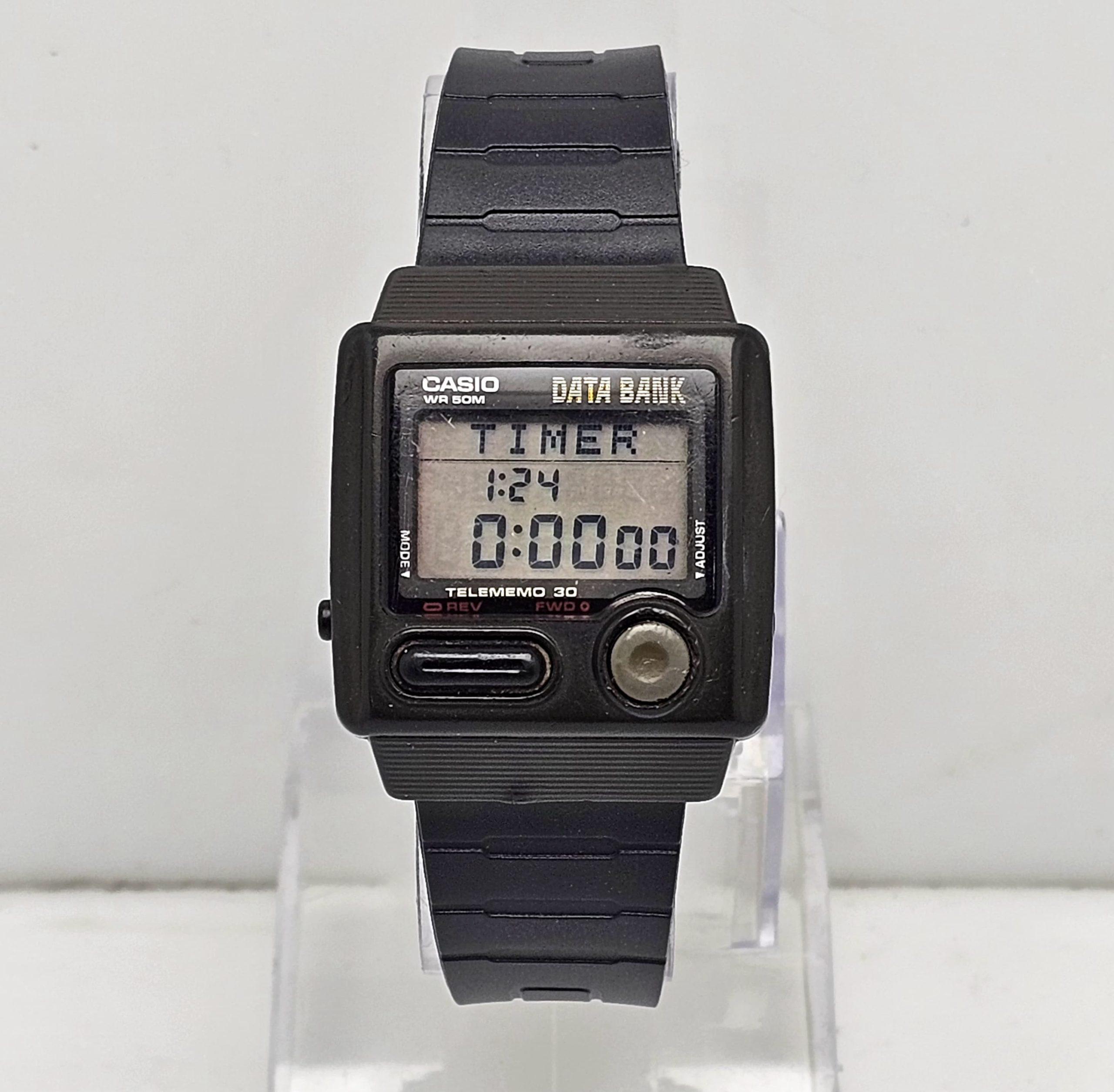 Casio Data Bank DB-33W Telememo 30 Alarm Chronograph 871  display picture 3