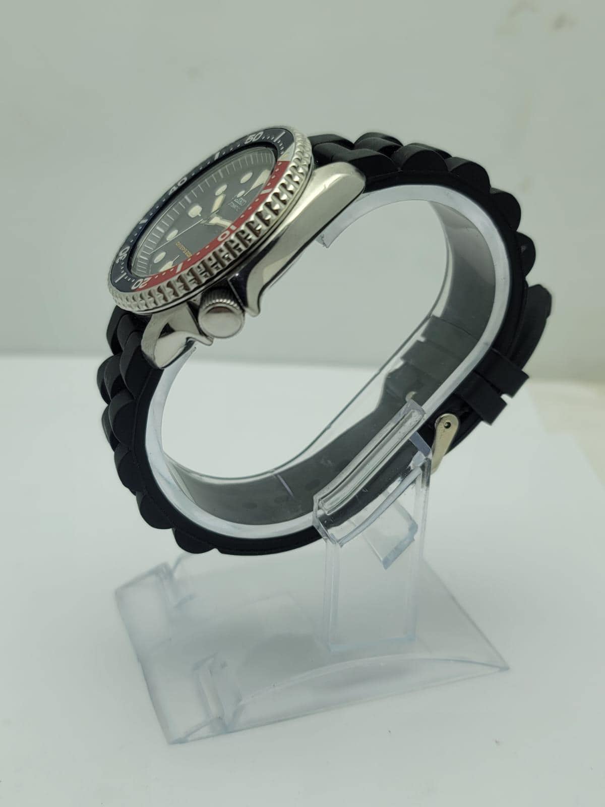 Seiko 7S26-0028 Diver Pepsi Bezel Malaysia Movt Day/date Automatic