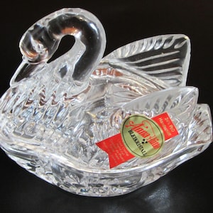 Starburst Crystal Swan Trinket Box – Anna Hütte, Hand Cut Bavarian Bleikristall, Vintage German