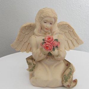 Figura de los Ángeles de Sarah “Julio” • 2004 Mindspring Studio • Ángel con rosas coleccionable