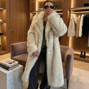 Manteau Vintage Fausse Fourrure Blanc Crème - Taille M - Occasion Très Bon état - Style Basique élégant