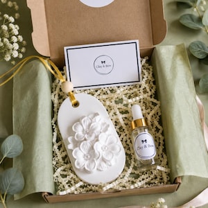 Handmade Floral Stone Diffuser | Floral Aroma for Wardrobe, Car, Home