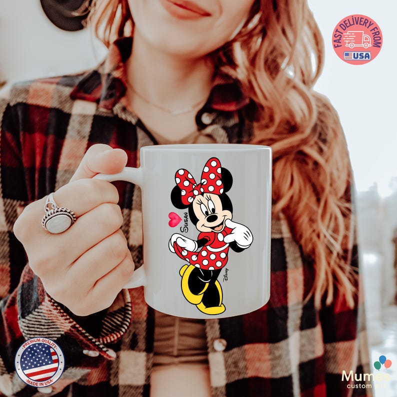 Puede incluir: Un juego de tres tazas de cer&aacute;mica con un acabado moteado y mate. Las tazas son de color crema, gris claro y gris oscuro. Cada taza tiene un dise&ntilde;o simple y minimalista.