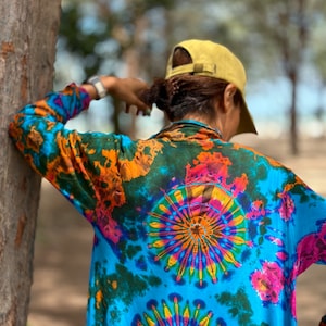 Tie Dye Cardigan, Hippie Rainbow Duster Vest with pockets, Festival wear, Beach cover up, Tie dye robe, Open front cardigan