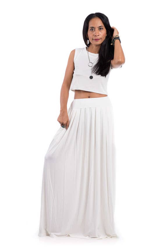 long maxi white skirt